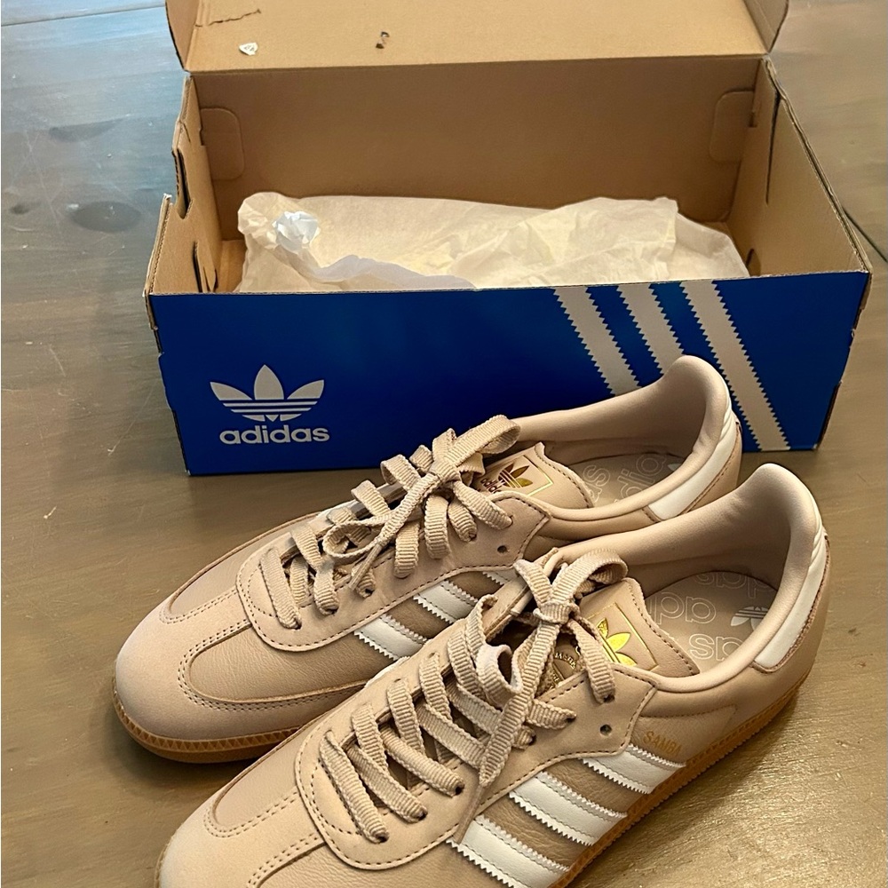 NIB Adidas Samba OG - Sand Strata/Core White/Gum - Women's 9.5 (Unisex)